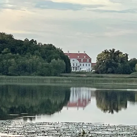 Apartmán Kinderfreundliche Am Lalendorf