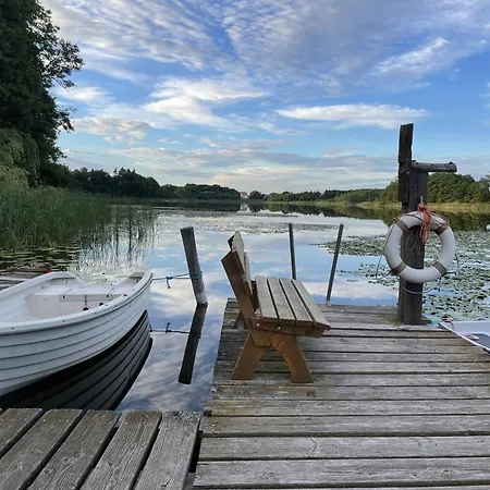 Kinderfreundliche Am Lalendorf