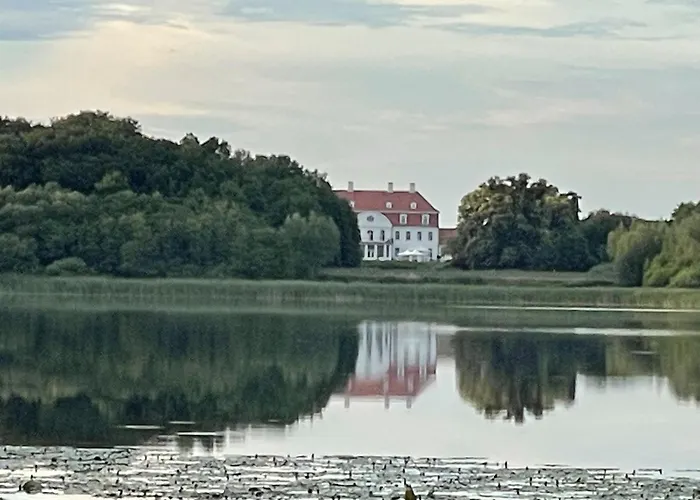 아파트 Kinderfreundliche Am Lalendorf